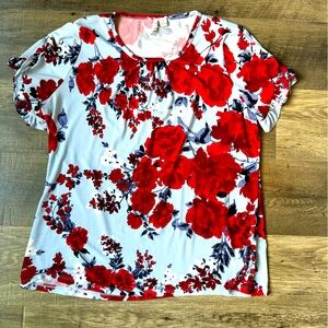 Elle Floral Top size Medium